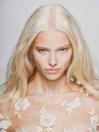 How And Why I Went Platinum Blonde At Home Blonde Hair Color Hair Styles 2014 Gorgeous Hair