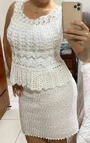 I'm tired of trying to please everyone with my crochet, I prefer to do  something for myself, and so I did, it's the first set I've made and I feel  wonderful Free