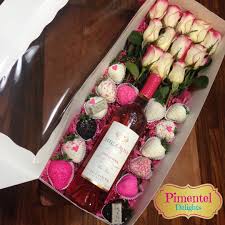 Birthday Chocolate Covered Strawberries Pinterest Pin By Megan Wallace On Valentine S Day Strawberry Gifts Chocolate Covered Strawberries Bouquet Chocolate Strawberries