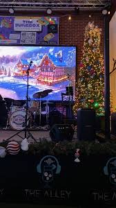 Festive in WashMO tonight! 5 Star Roscoe at The Alley