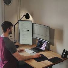 Devops On Instagram Rico Kl C Working Day And Standing Desks Hey Guys I Worked F Computer Desk Setup Home Office Setup Office Setup