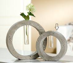 Florero Redondo De Cristal Y Hormigon Round Vase Of Glass And Concrete Support A Eprouvette Rond Concrete Diy Concrete Crafts Diy Vase