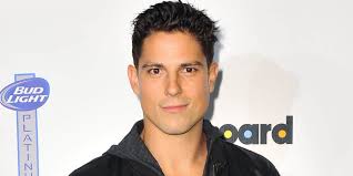 Sean faris movies pretty little liars. Sean Faris Net Worth Wife Measurements Height Gay