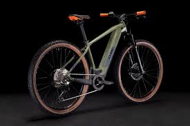 Utilizziamo i cookie per personalizzare la navigazione su www.cube.eu. Cube Reaction Hybrid Race 625 29 Green N Orange