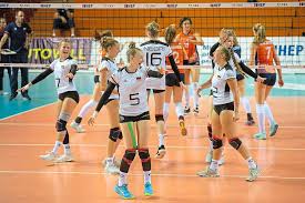 Frauen volleyball ist extrem beliebt. Volleyball U 16 Em Mia Kirchhoff Ganz Weit Vorn Senden Westfalische Nachrichten