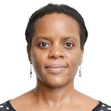 Esther Fraser's Instagram, Twitter & Facebook