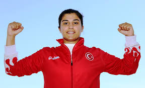 Jun 07, 2021 · fransa'nın başkenti paris'te devam eden 2020 tokyo olimpiyat oyunları avrupa kota müsabakalarında bugün oynanan yarı final müsabakaları sonunda 51 kiloda buse naz çakıroğlu ve 69 kiloda busenaz sürmeneli finale yükseldi. Boksta Busenaz Surmeneli Den Tarihi Galibiyet Spor Haberleri
