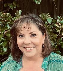 Donna Pasco's Instagram, Twitter & Facebook