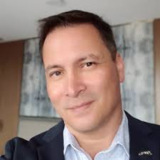 Pa. Greyhound driver & instructor recognized for 40 years of service