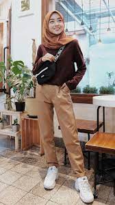 Bagaimana cara membuat baju hijab untuk remaja muslim? Pin Oleh Wiwin Nurcahyanti Di That Style Model Pakaian Remaja Model Pakaian Jalanan Korea Model Pakaian Remaja Wanita