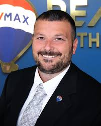 Dustin Dubree, Realtor