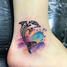 From the video you will learn about the meaning and significance of a tattoo with a dolphin pattern, see photo examples of finished dolphin tattoos. Top 15 Amazing Dolphin Tattoo Designs And Meanings Dolphins Tattoo Tattoos For Daughters Tattoos For Women
