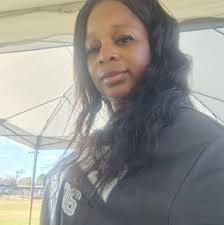 Melissa Bostick's Instagram, Twitter & Facebook