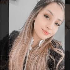 Robin Boles's Instagram, Twitter & Facebook