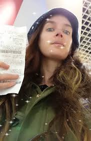 At 40yo, feeling like a grown up today! I actually got round to returning  items at 3 shops. I rarely shop in 'normal' shops, mainly I shop online and  in charity shops (