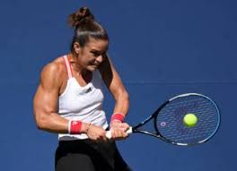 Maria sakkari, the greek lady, has an amazing physique as well. Sakkari Pulls Out Muscle And Kills Anisimova In 55 Minutes Sports Finding