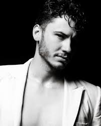 Memorias del futuro…. Y pienso en que deben existir más fábricas de Cine y  de Teatro ….. Este arte se me vuelve necesario !!!!