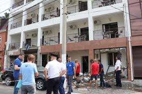 В центре геленджика прогремел мощный взрыв в частной гостинице азария 13.07.2021, sputnik таджикистан. Ixtbogwtnsfgm