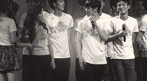 Sehun 'exo' & krystal 'fx'. Gif Krystal Pushing Jessica To Walk With Baekhyun Asianfanfics
