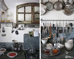 Le Relais De Roquefereau E Magdeco Magazine De Decoration Cuisines Maison Decoration Cuisine Cuisine Campagne