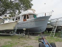 Stripping paint from fiberglass boat kfc,<br /> there are many manufacturer's that make paint remover for use on fiberglass.try klean strip(water soluble)fiberglass paint remover.they may sell it here on iboats.after stripping,wash down the boat and lightly sand.most common strippers contain methylene chloride which is what to avoid using on fiberglass.it will melt the gelcoat/fberglass if. How To Paint Your Old Fiberglass Boat And Make It Look New Again Boat Building Boat Restoration Fiberglass Boat Restoration