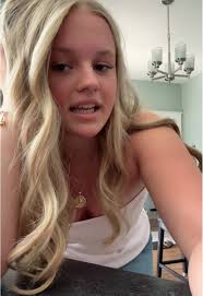 Isabel (@isabel.rush4)