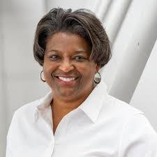 Julia Merrill's Instagram, Twitter & Facebook