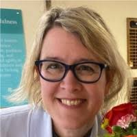 100+ "Lára" profiles