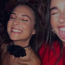 Sara Samano Ruiz (@sarasamano26)