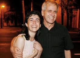 She was a state minister of the first government of president michelle bachelet. Augusto Gongora Y Paulina Urrutia Cuentan Su Conmovedora Lucha Contra El Alzheimer Guioteca