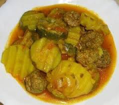 Tajine Courgettes Pommes De Terres Viande Hachee Les Recettes De M Amal Viande Hachee Recette De Plat Recette Avec Viande Hachee