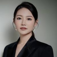 500+ "Gillian" profiles