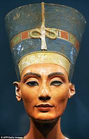 The same could not be said of akhenaten, who had. The Ancient Egyptian Facelift Beautiful Queen Nefertiti Had A Bent Nose And Wrinkled Eyes Daily Mail Online