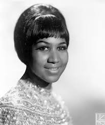 Darius Rucker Pays Aretha Franklin Homage in Detroit