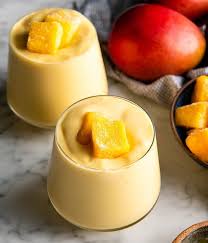 The Best Mango Smoothie Recipe This Healthy Easy Mango Smoothie Is Made In 5 Minutes With 6 In 2020 Mango Smoothie Recipes Fruit Smoothie Recipes Healthy Smoothies