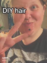 DIY Hair Transformation: Emerald Entanglement