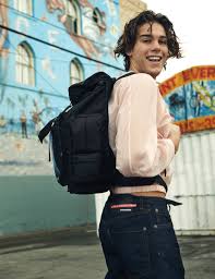 Paris brosnan is mourning the death of his friend ryan breaux. Paris Brosnan Rollacoaster Ss19 Interview Wonderland Magazine