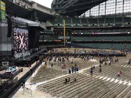 concert photos at miller park