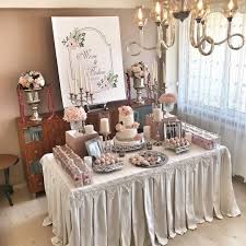 Nisan Panosundaki Pin