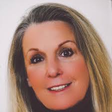 Cathy Dixon: On What She Saw at the Revolution, Being Employee #325 at  Apple, Working with Steve Jobs, and Other Tales from the Valley