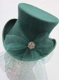 Mini Top Hatsteampunk Burlesque Dark Green With Veil Etsy Mini Top Hat Top Hat Green Tulle