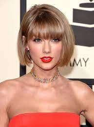Taylor Swift Just Debuted A Totally New Haircut At The Grammys Medium Hair Styles Short Hair Styles Bob Hairstyles With Bangs