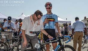 Alle goederen, van paletten tot rollen of van voeding tot staal, worden hiermee logistiek ondersteund. Brent Van Moer Excells At The 2016 Uci Road World Van Moer