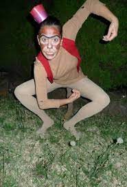 Denn wir haben über 100 anmeldungen, das macht mich schier sprachlos das so viele zu uns kommen möchten. Abu Affe Aus Aladdin Beige Bluse Strumpfhose Rote Weste Fasching Affe Kostum Fasching Makeup