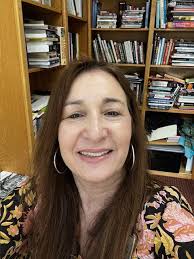 Gail Gant's Instagram, Twitter & Facebook