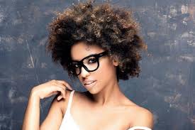 Capelli corti con frangetta · stili di capelli corti. Tagli Cortissimi Ricci Idee Per Donne Con Capelli Corti