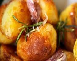 See more ideas about food, ethnic recipes, jamie oliver. Cartofi La Cuptor Cu Rozmarin Si Usturoi Reteta Lui Jamie Oliver