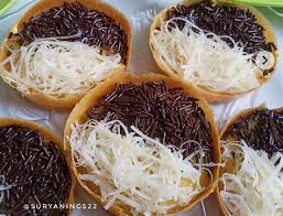 Pertama kali ditemukan di daerah timur dapat juga dikoncumsi setiap hari untuk cemilan yang tidak berefek cepat kenyang. Sportstalktodd Resep Cemilan Sederhana Dari Tepung Terigu Dan Telur Resep Cemilan Sederhana Dari Tepung Terigu Dan Telur 8 Makanan Dari Tepung Terigu Dan Telur Buat Resep Kue Lapis