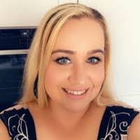 Kerry Cooney's Instagram, Twitter & Facebook