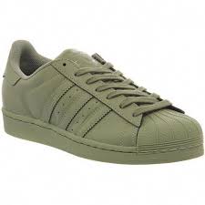 Adidas Superstar 1 Pharrell Supercolor Shift Olive His Trainers 335 Brl Liked On Polyvore Featuring Shoes Adidas Superstar Olive Green Sneakers Olive Shoes